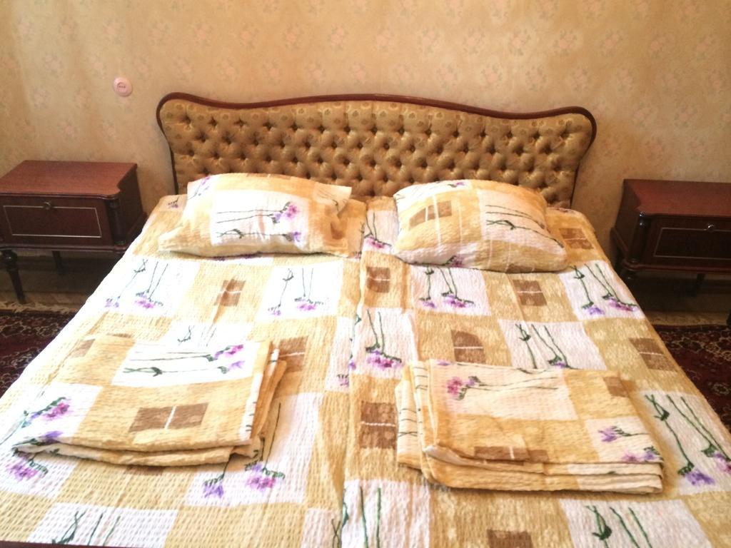 Guest House Deda Lali Кутаиси Стая снимка